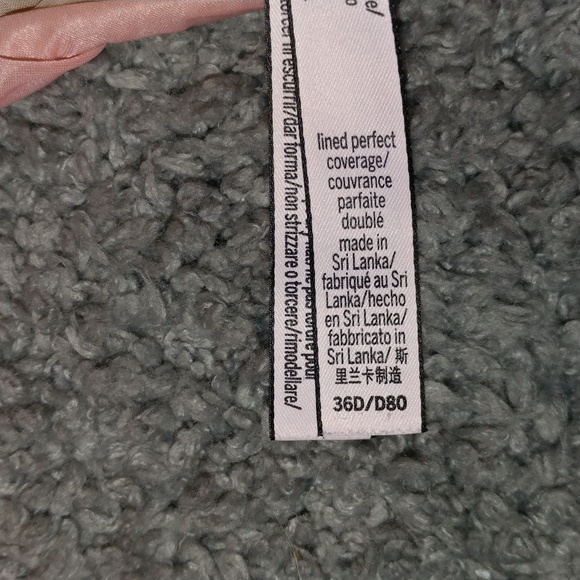 Victoria's Secret 36D bundle - Picture 2 of 7